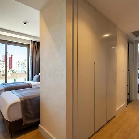Awen Lara Hotel