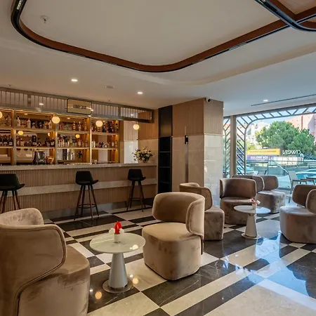 Awen Lara Hotel 3*