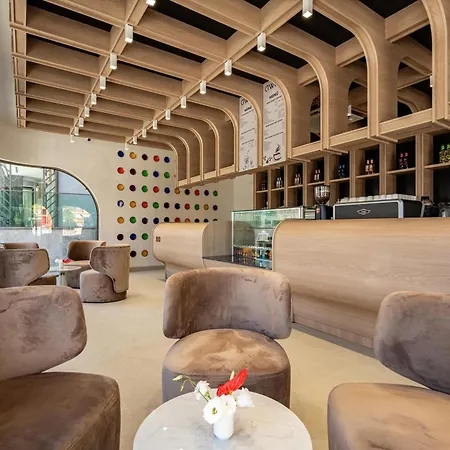 Awen Lara Hotel 3*